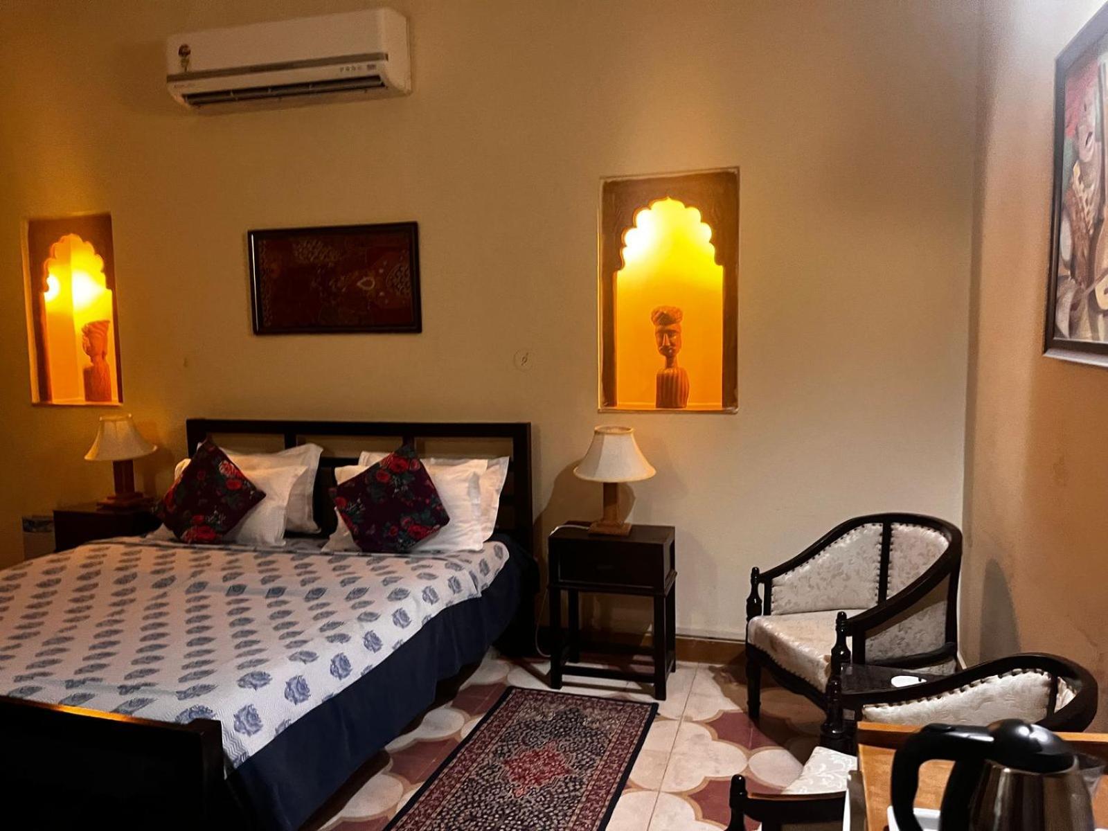 Amaravat Hotel Vrindāvan Esterno foto
